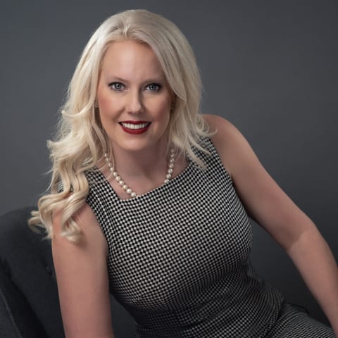 Unleash Your LinkedIn Superpower: The Impact of a Killer Headshot