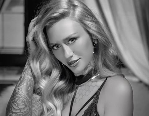 'What If I’m Not That Kind of Woman?' — How to Feel Comfortable and Radiant in Your Boudoir Session (Even If You’re Nervous)
